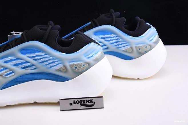 GLOW THE ADIDAS YEEZY DARK 700 G54850 V3 IN 1115